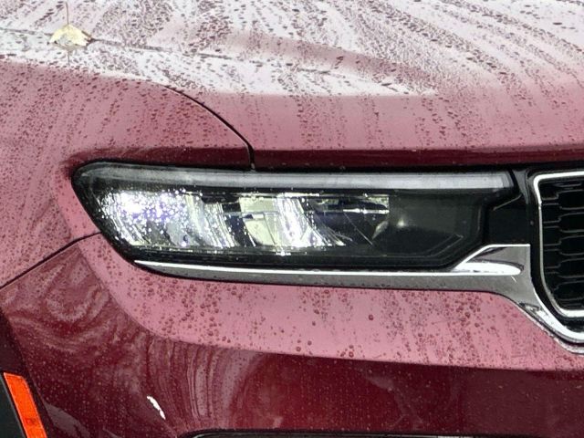 2024 Jeep Grand Cherokee Limited 4x4 2024 Jeep Grand Cherokee Limited 4x4