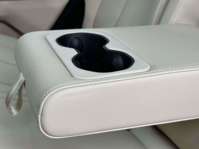 2024 Jeep Grand Cherokee Limited 4x4 2024 Jeep Grand Cherokee Limited 4x4