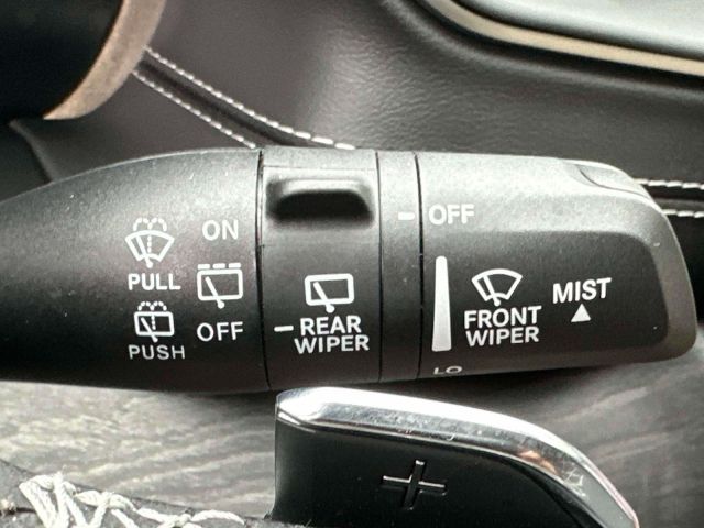 2024 Jeep Grand Cherokee Limited 4x4 2024 Jeep Grand Cherokee Limited 4x4