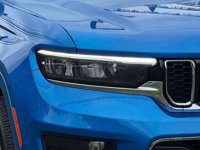 2024 Jeep Grand Cherokee Overland 4x4 2024 Jeep Grand Cherokee Overland 4x4