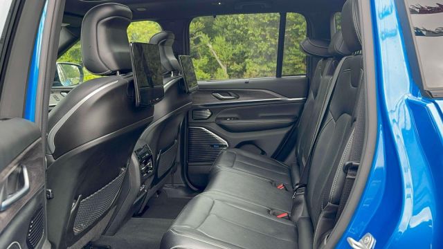 2024 Jeep Grand Cherokee Overland 4x4 2024 Jeep Grand Cherokee Overland 4x4