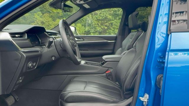 2024 Jeep Grand Cherokee Overland 4x4 2024 Jeep Grand Cherokee Overland 4x4