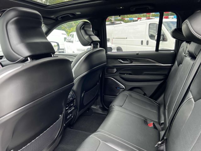 2024 Jeep Grand Cherokee 4xe Overland 4x4