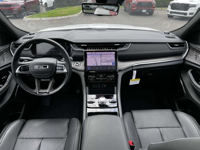 2024 Jeep Grand Cherokee 4xe Overland 4x4