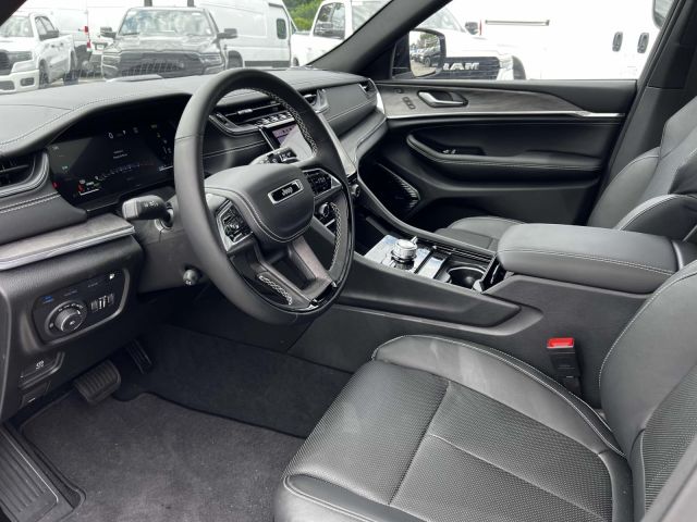 2024 Jeep Grand Cherokee 4xe Overland 4x4