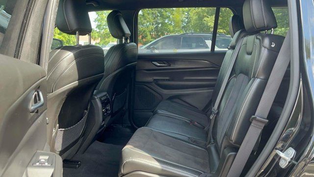 2024 Jeep Grand Cherokee L Altitude 2024 Jeep Grand Cherokee L Altitude