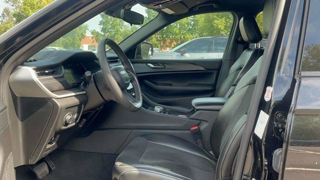 2024 Jeep Grand Cherokee L Altitude 2024 Jeep Grand Cherokee L Altitude