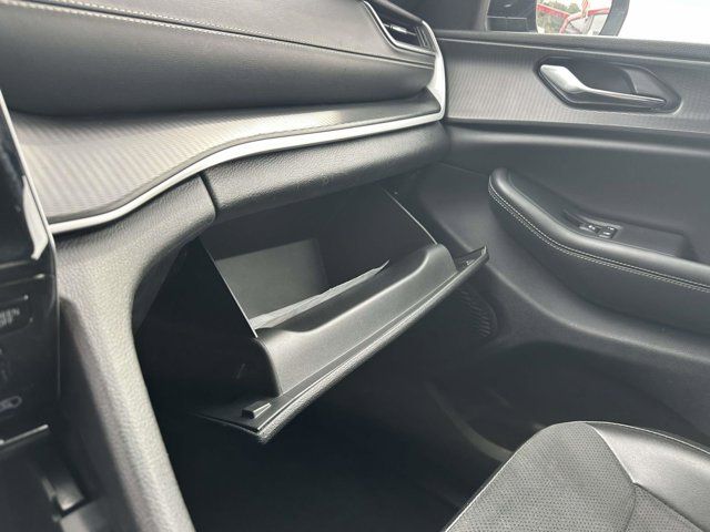 2024 Jeep Grand Cherokee L Altitude 2024 Jeep Grand Cherokee L Altitude