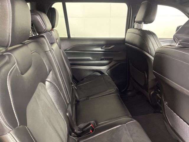 2024 Jeep Grand Cherokee L Altitude 2024 Jeep Grand Cherokee L Altitude