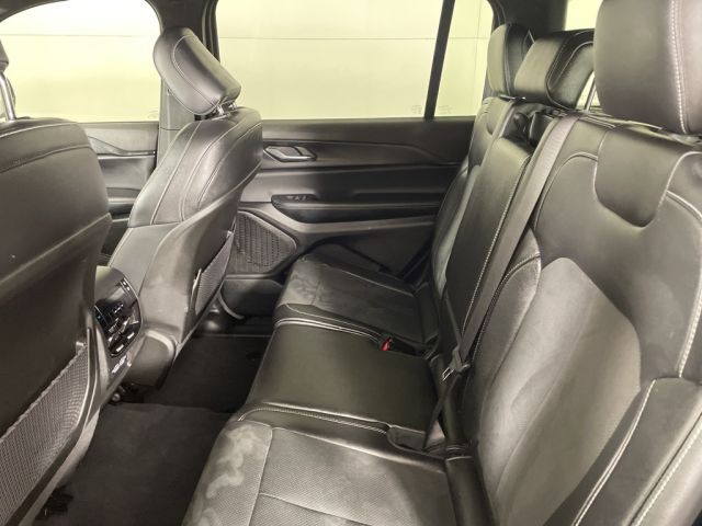 2024 Jeep Grand Cherokee L Altitude 2024 Jeep Grand Cherokee L Altitude