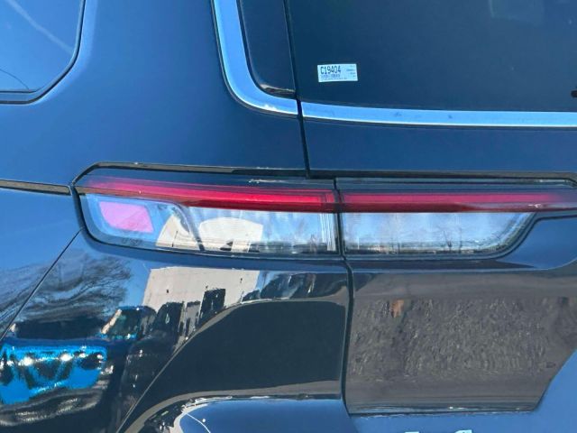 2024 Jeep Grand Cherokee L Limited 4x4 2024 Jeep Grand Cherokee L Limited 4x4