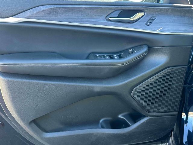 2024 Jeep Grand Cherokee L Limited 4x4 2024 Jeep Grand Cherokee L Limited 4x4