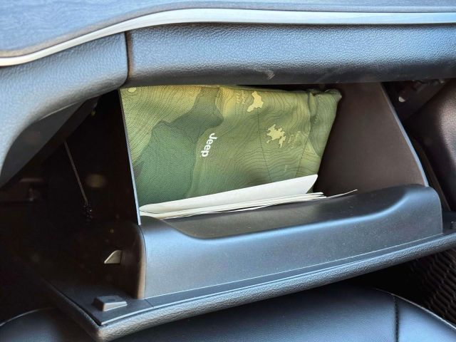 2024 Jeep Grand Cherokee L Limited 4x4 2024 Jeep Grand Cherokee L Limited 4x4