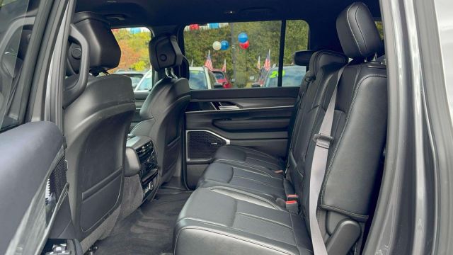 2024 Jeep Wagoneer L Series II 4x4