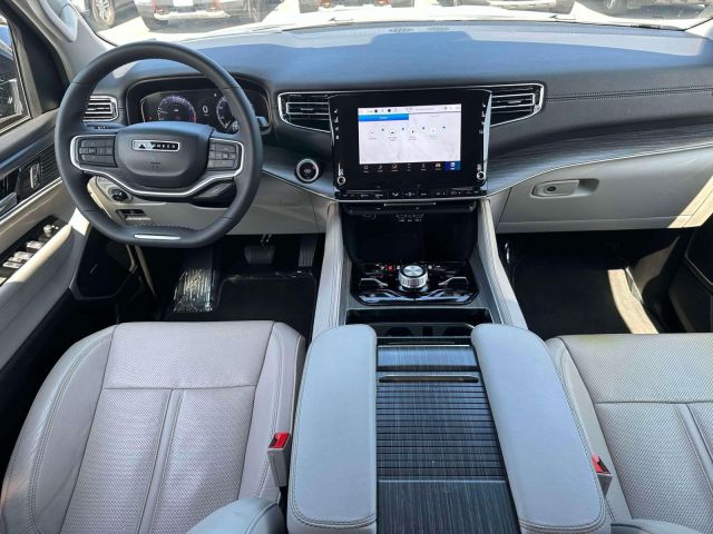 2024 Jeep Wagoneer L Series III 4x4