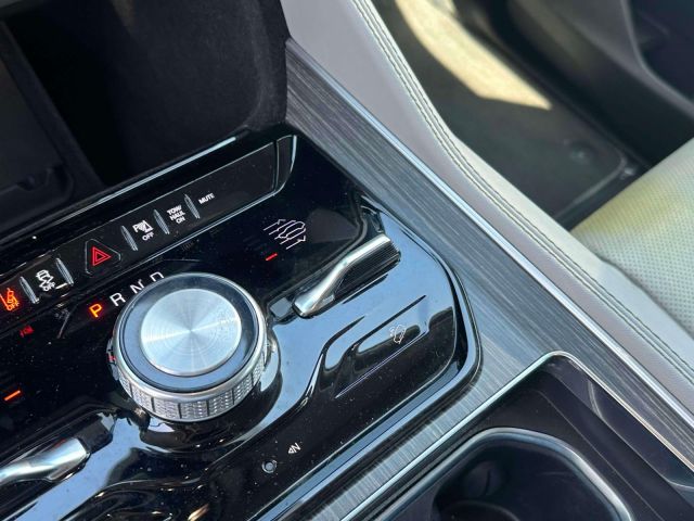 2024 Jeep Wagoneer L Series III 4x4