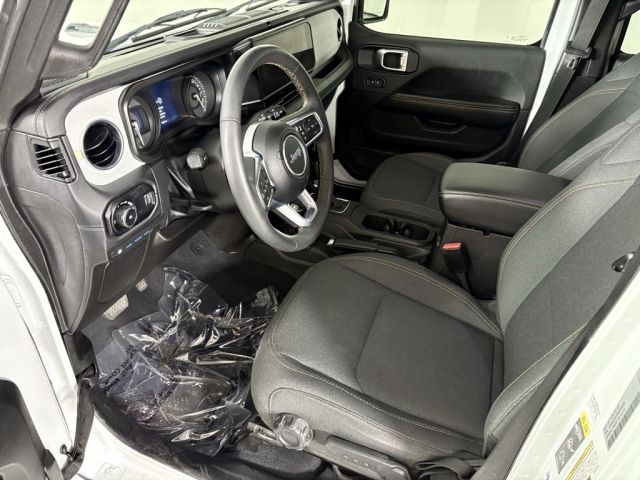 2024 Jeep Wrangler Sahara 4xe 2024 Jeep Wrangler Sahara 4xe