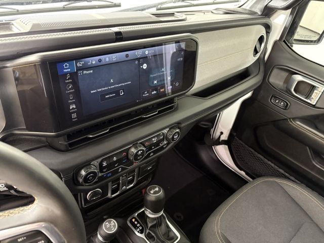 2024 Jeep Wrangler Sahara 4xe 2024 Jeep Wrangler Sahara 4xe