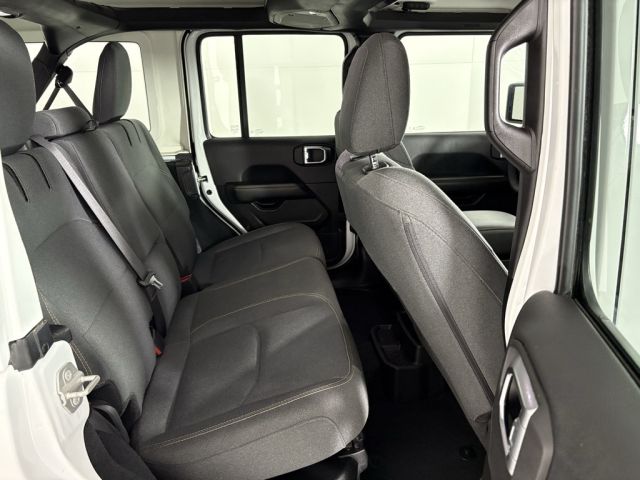 2024 Jeep Wrangler Sahara 4xe 2024 Jeep Wrangler Sahara 4xe