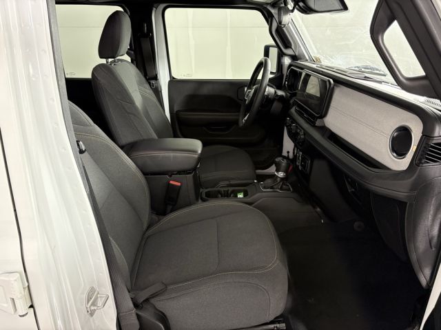 2024 Jeep Wrangler Sahara 4xe 2024 Jeep Wrangler Sahara 4xe