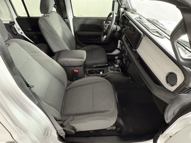 2024 Jeep Wrangler Sahara 4xe 2024 Jeep Wrangler Sahara 4xe