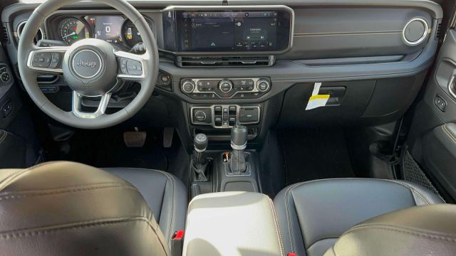 2024 Jeep Wrangler 4xe Sahara 4x4 2024 Jeep Wrangler 4xe Sahara 4x4