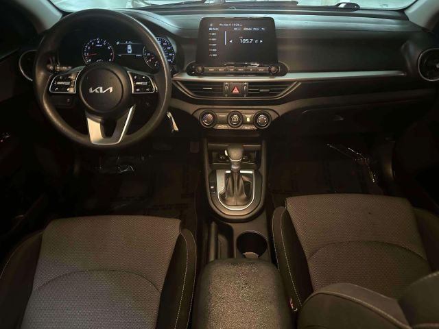 2024 Kia Forte LXS IVT
