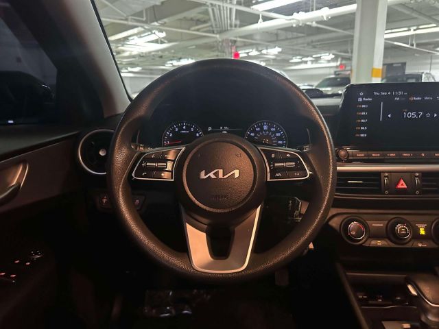 2024 Kia Forte LXS IVT