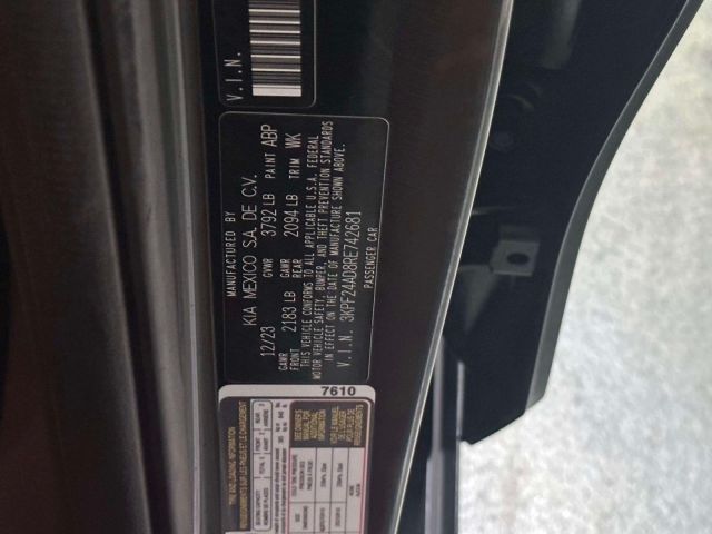 2024 Kia Forte LXS IVT