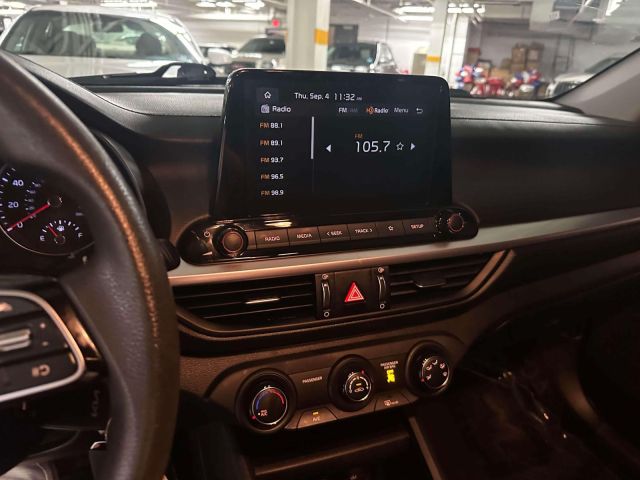 2024 Kia Forte LXS IVT