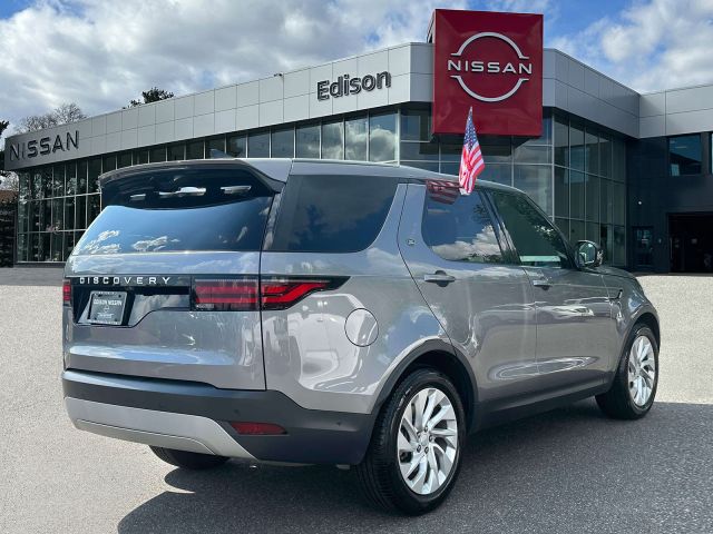 2024 Land Rover Discovery P300 S