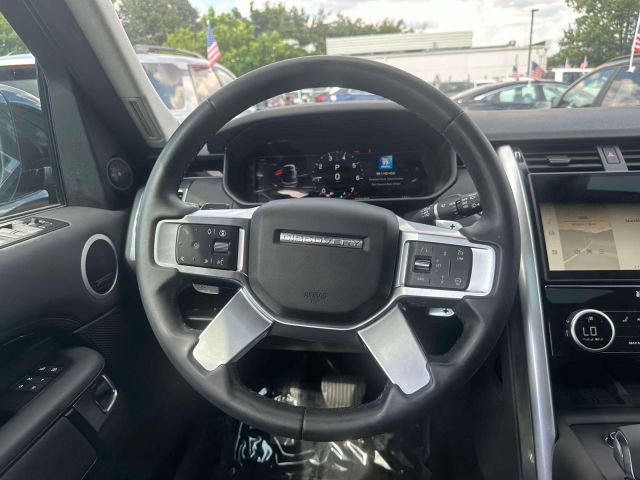 2024 Land Rover Discovery P300 S