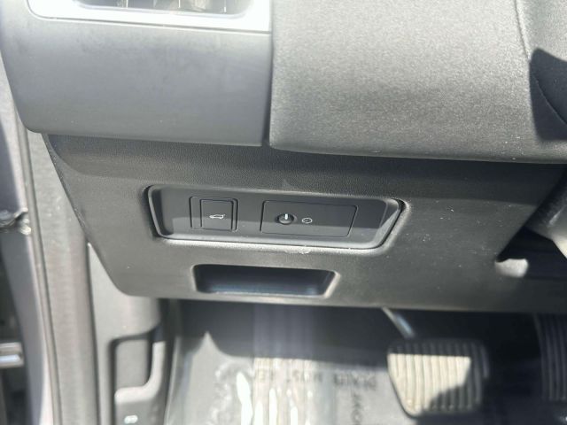 2024 Land Rover Discovery P300 S
