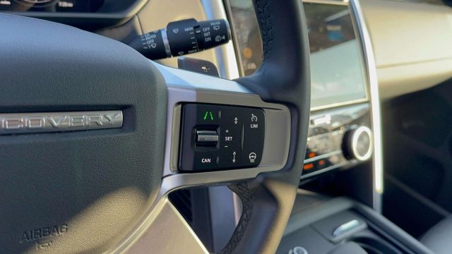 2024 Land Rover Discovery P300 S
