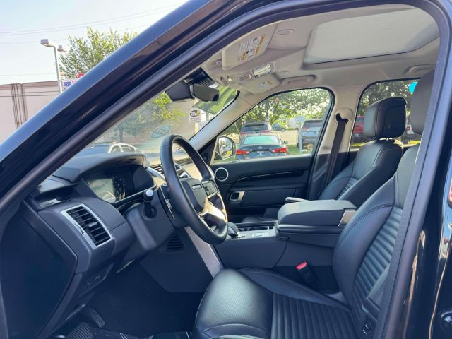 2024 Land Rover Discovery P300 S
