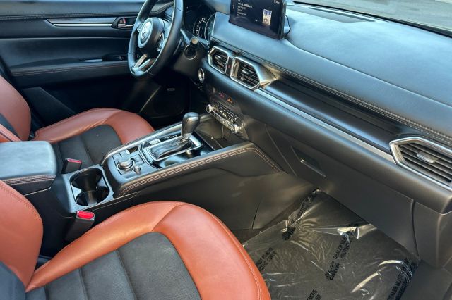 2024 Mazda CX-5 2.5 Carbon Turbo 2024 Mazda CX-5 2.5 Carbon Turbo