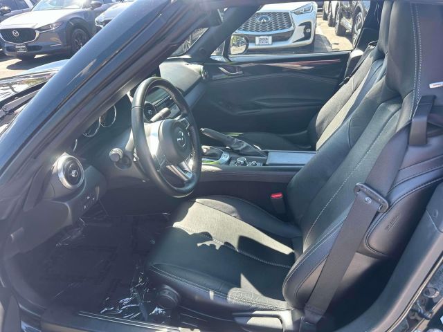 2024 Mazda MX-5 Miata RF Grand Touring Auto