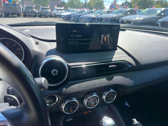 2024 Mazda MX-5 Miata RF Grand Touring Auto
