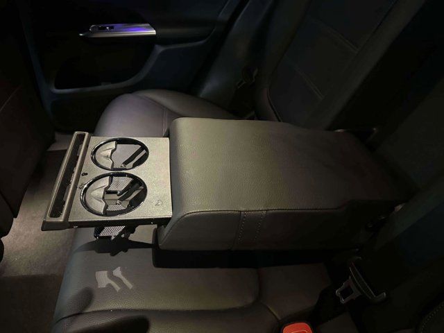 2024 Mercedes-Benz GLC GLC 300 2024 Mercedes-Benz GLC GLC 300