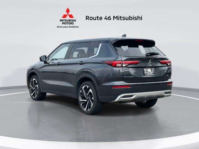 2024 Mitsubishi Outlander SE FWD