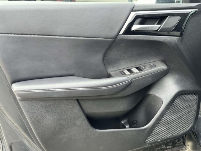 2024 Mitsubishi Outlander SE FWD