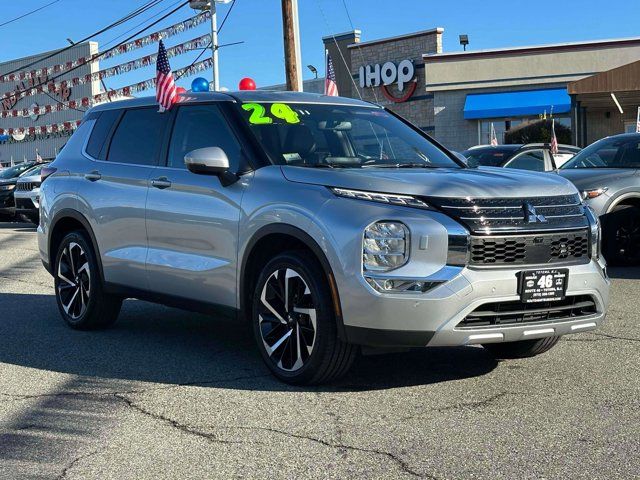 2024 Mitsubishi Outlander SE 2024 Mitsubishi Outlander SE