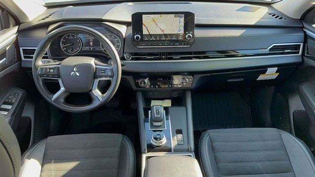 2024 Mitsubishi Outlander SE 2024 Mitsubishi Outlander SE