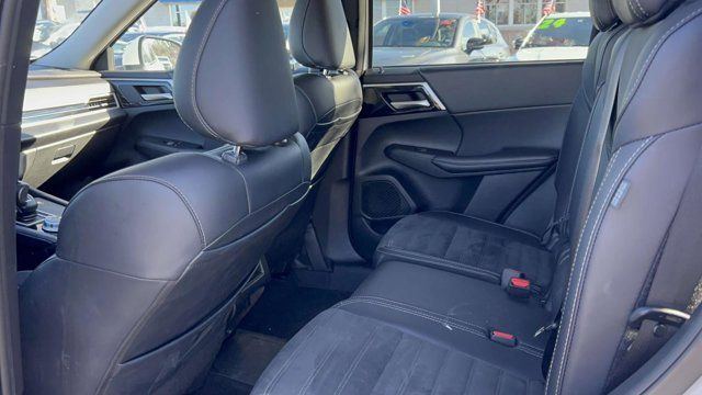 2024 Mitsubishi Outlander Plug-In Hybrid SE Ralliart 2024 Mitsubishi Outlander Plug-In Hybrid SE Ralliart