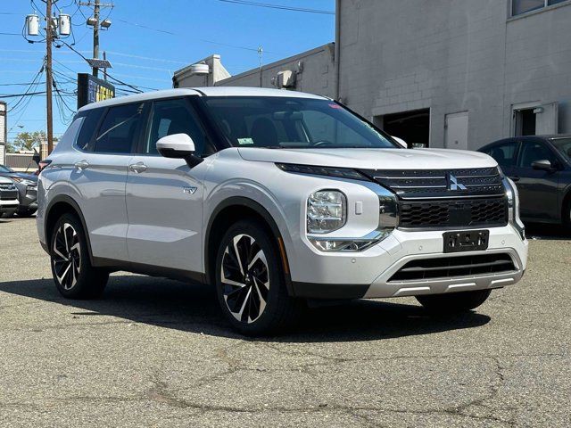 2024 Mitsubishi Outlander Plug-In Hybrid SE