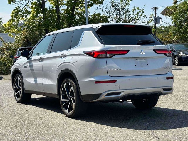 2024 Mitsubishi Outlander Plug-In Hybrid SE
