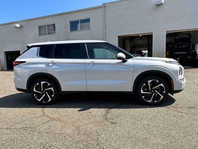 2024 Mitsubishi Outlander Plug-In Hybrid SE