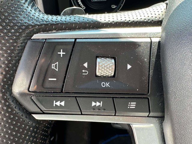 2024 Mitsubishi Outlander Plug-In Hybrid SE