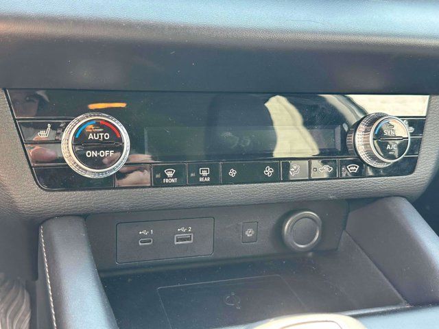 2024 Mitsubishi Outlander Plug-In Hybrid SE