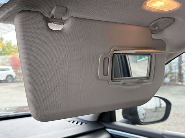 2024 Mitsubishi Outlander Plug-In Hybrid SEL 2024 Mitsubishi Outlander Plug-In Hybrid SEL